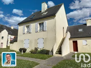 Apartment in Bernières-sur-Mer (14990)