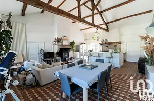 Apartment at Lamorlaye (60260)
