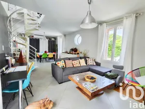 House at Saint-André-les-Vergers (10120)