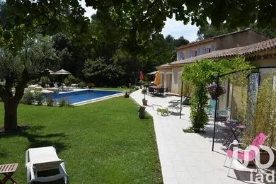 Traditional house at Saint-Cannat (13760)