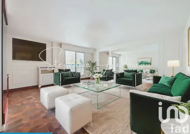 Appartement à Chevilly-Larue (94550) — 2/19