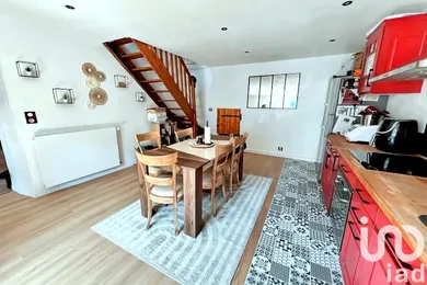 House in Sainte-Mesme (78730)