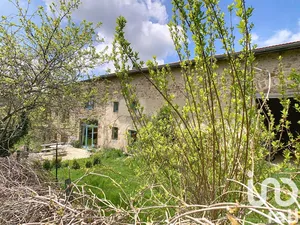 Longere at Saint-Amant-Roche-Savine (63890)