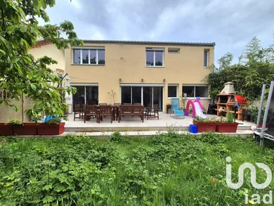 House in Créteil (94000)