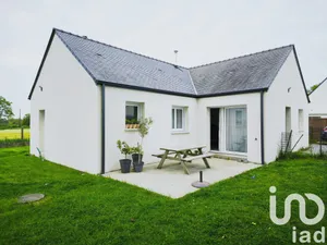 Traditional house at Donges (44480)