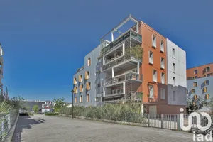 Apartment at Saint-Ouen-sur-Seine (93400)
