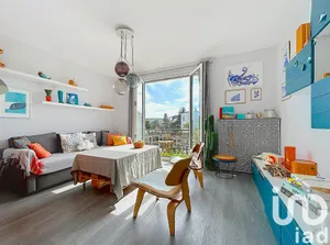 Apartment at Garches (92380)