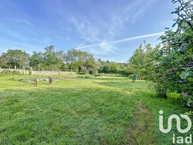 Terrain à Saint-Étienne-de-Montluc (44360)