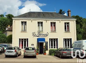 House at Saint-Valérien (89150)
