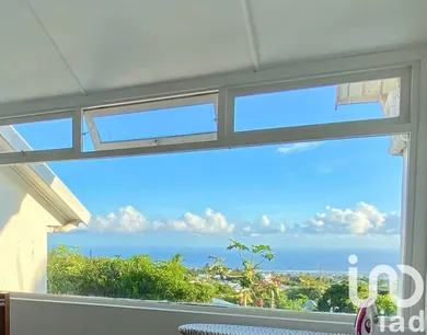 Maison de ville à Saint-Pierre (97432)