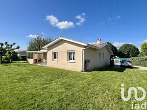 House at Saint-Loubès (33450)