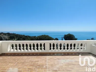 Apartment at Roquebrune-Cap-Martin (06190)