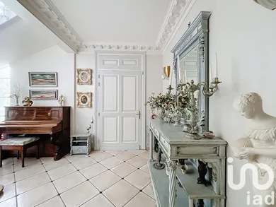 Mansion at Pontcarré (77135)