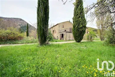 Maison de campagne à Reilhanette (26570)