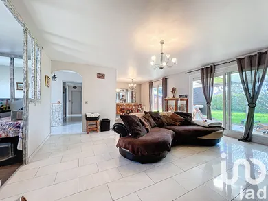 House at Othis (77280)