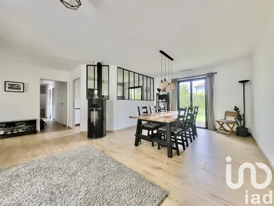 Maison traditionnelle à Saint-Bonnet-les-Oules (42330)