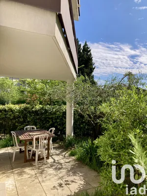 Apartment at L'Isle-sur-la-Sorgue (84800)