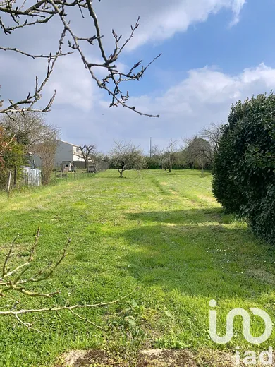 Terrain à bâtir à Taugon (17170)