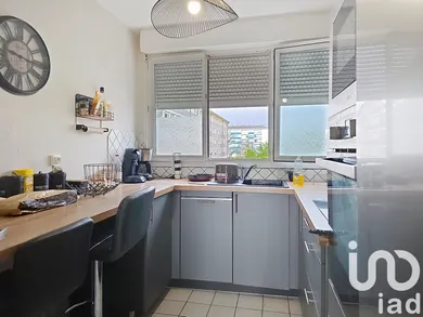 Apartment in Angers (49100)