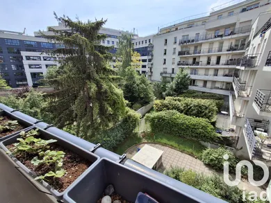 Apartment at Maisons-Alfort (94700)
