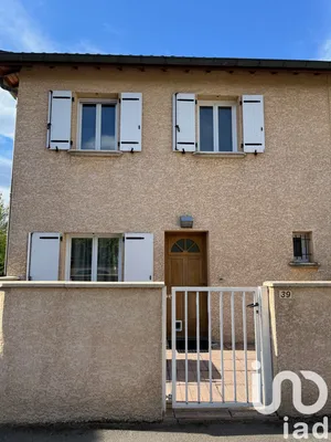 Maison de ville à Saint-Marcel (01390)