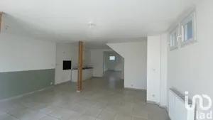 Apartment at Vers-sur-Selle (80480)