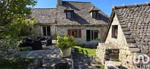 Traditional house at Labesserette (15120)