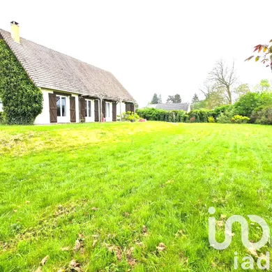 House at Vernon (27200)