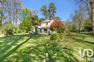 Traditional house at Bouaye (44830)