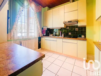 House at Les Pavillons-sous-Bois (93320)