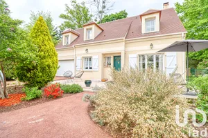 Maison traditionnelle à Lamorlaye (60260)