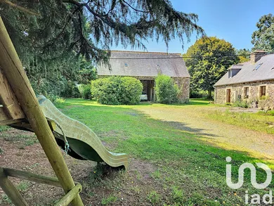 Traditional house at Lézardrieux (22740)