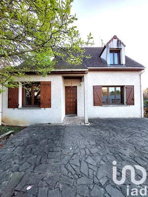 Maison à Saint-Thibault-des-Vignes (77400)