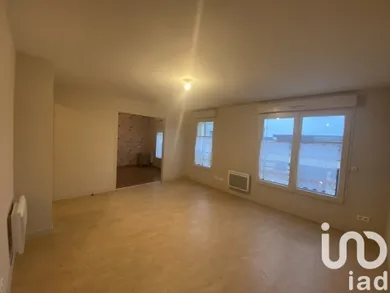 Apartment at Albert (80300)