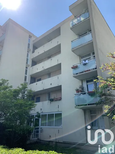 Apartment at Gennevilliers (92230)