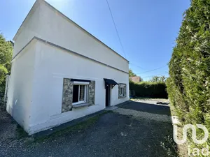 House at Oulchy-le-Château (02210)