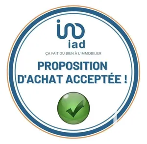 Maison de village à NEUVILLE LEZ BEAULIEU. (08380)