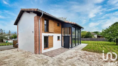 Traditional house at Garganvillar (82100)