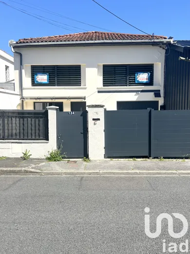 Apartment at Bègles (33130)