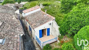 Maison de village à Lussan (30580)