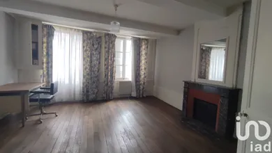 Building in Sedan (08200)