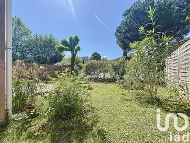 House at Créon (33670)