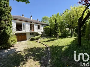 Maison traditionnelle à Pont-Sainte-Marie (10150)