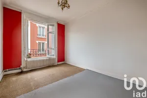 Apartment at Courbevoie (92400)