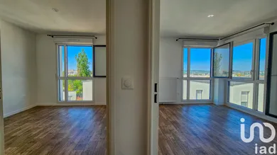 Apartment at Les Mureaux (78130)