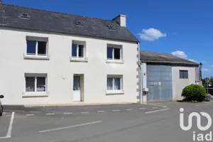 Maison à Lanhouarneau (29430)
