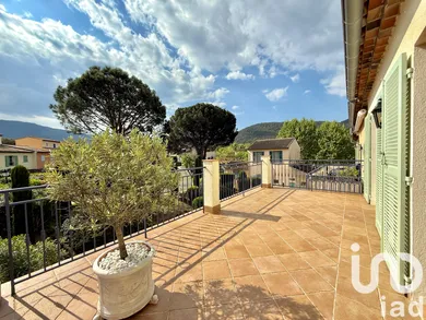 Apartment at La Mole (83310)