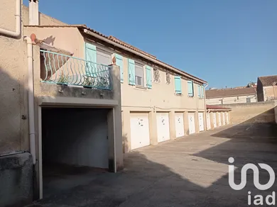 Immeuble à Saint-Gilles (30800)