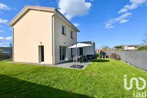 House at Pusignan (69330)
