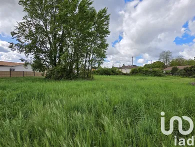 Terrain à bâtir à Ludon-Médoc (33290)